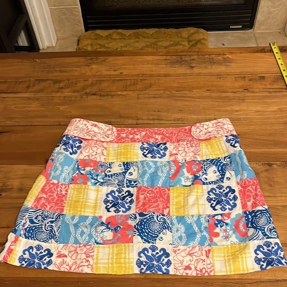 Lilly Pulitzer Lynch skort in Casa Marina Patch Skort - Picture 3 of 9
